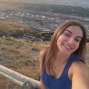 Meet your Posher, Emma